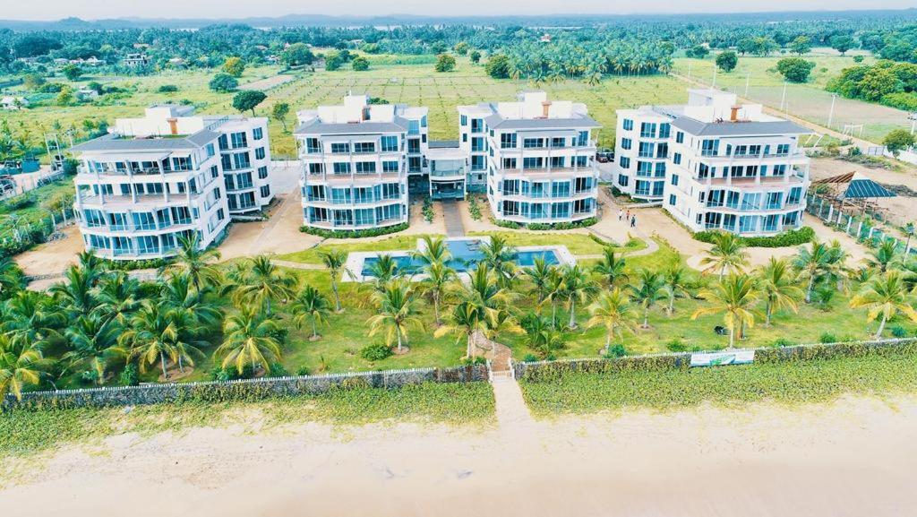 Apartment 123 Ocean Front *